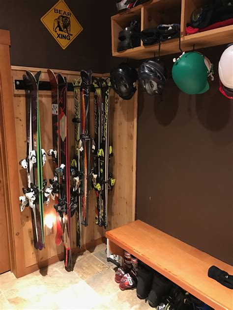 ski shelf storage box